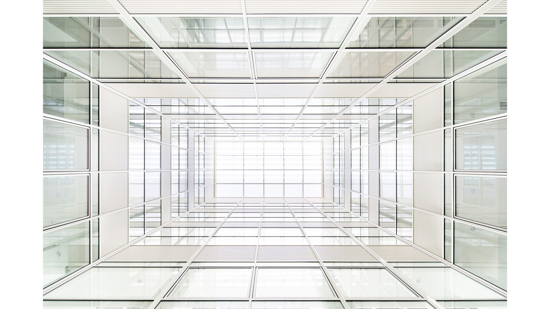 arquitectura-interior-rehabilitación-historico-muro-cortina-oficinas-passivhaus-lled-ais-paseo-castellana-19-madrid-sostenibilidad-02